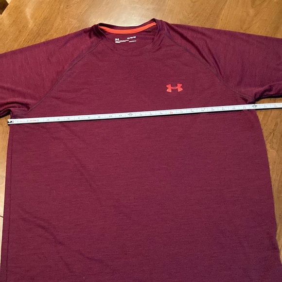 UNDER ARMOUR Mens Heat Gear Dri Fit Short Sleeved Shirt- size XL - Picture 6 of 8